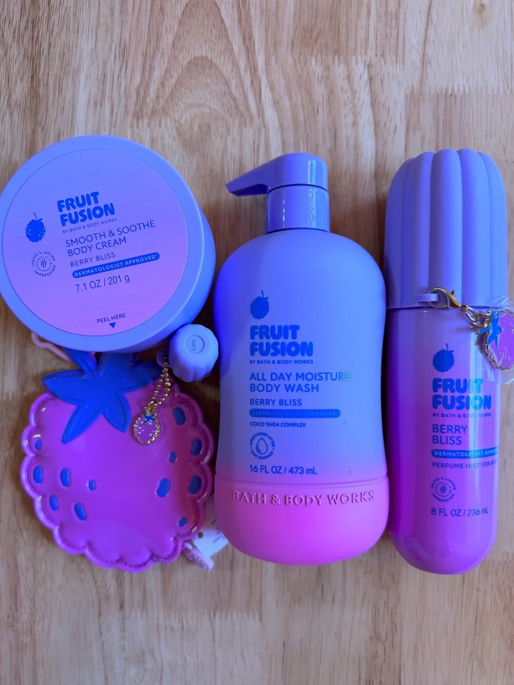 Bath & Body Works Fruit Fusion Berry Bliss All Day Moisture Body Wash - Purple